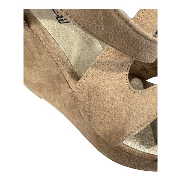 Brash‎ Women's Size 6 Tan Faux Suede Block Heel Open Toe Sandal Wedge - Picture 8 of 10